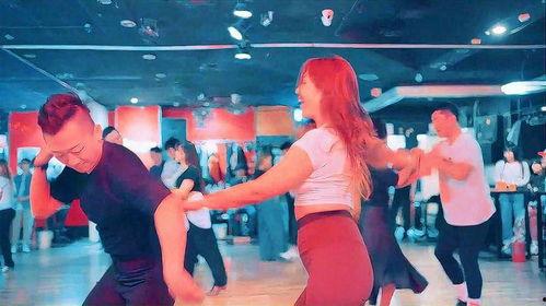 网红贴身舞,揭秘网络红人的魅力瞬间