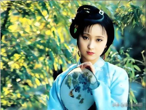 陈晓旭林黛玉生活照,林黛玉的绝美再现，生活照中的古典佳人