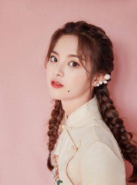 与明星撞脸杨超越,揭秘与杨超越撞脸的神秘新星